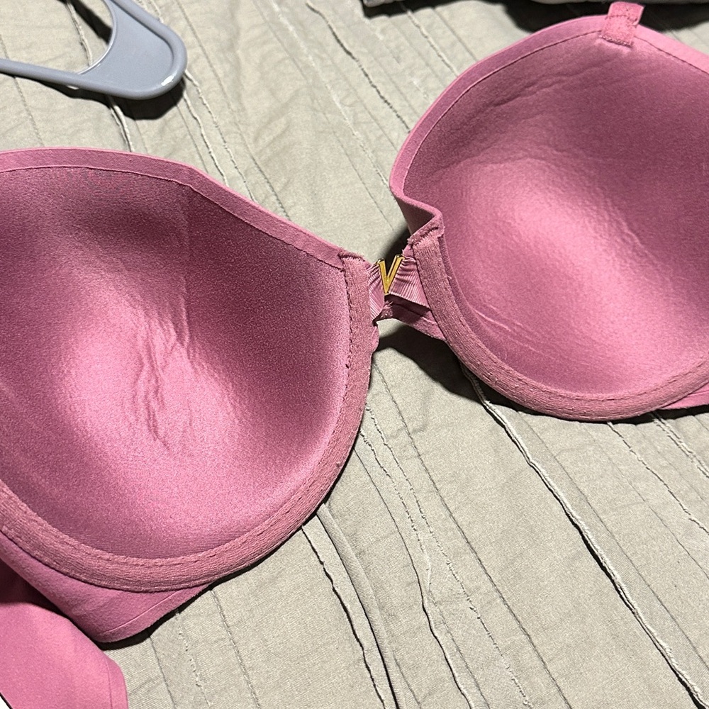 Victoria's Secret Dusty Rose Bra - Picture 3 of 5